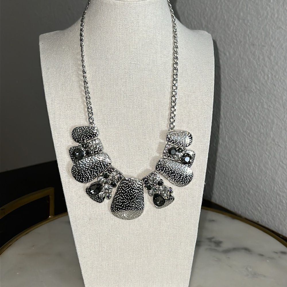 Paparazzi necklace set earrings silver tone black rhinestones clear gray New